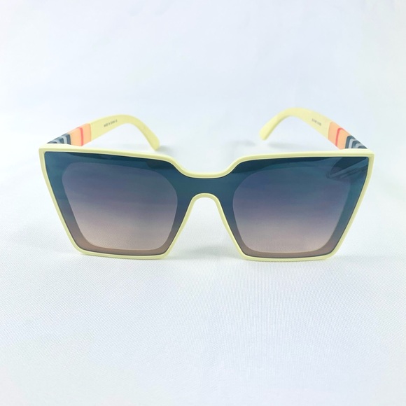 Oversized Square Frames - Picture 5 of 7